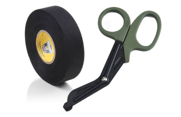 Eishockeytape mit Tape-Schere mit Howies Hockey Tape