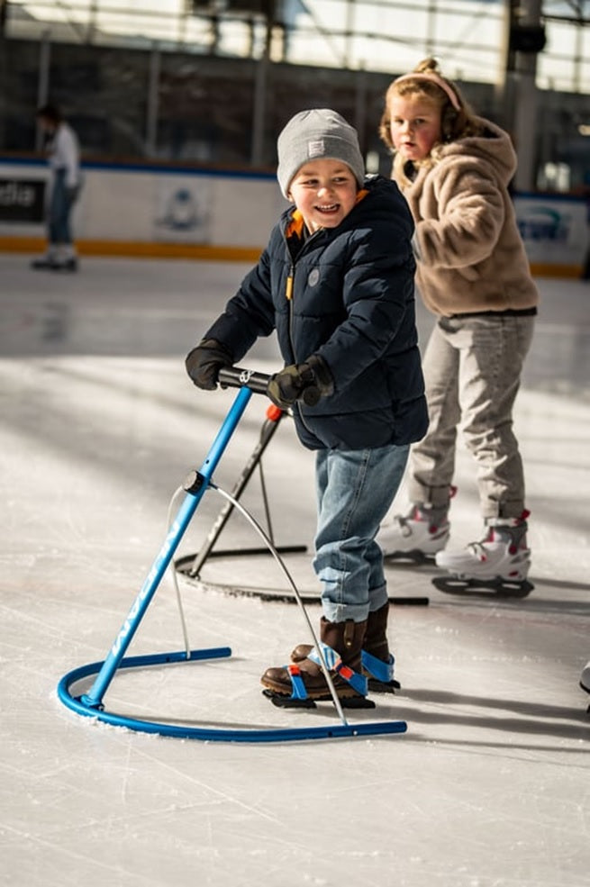 First Walker Ice Skate Aid Glider NIJDAM per pattinaggio su ghiaccio blu